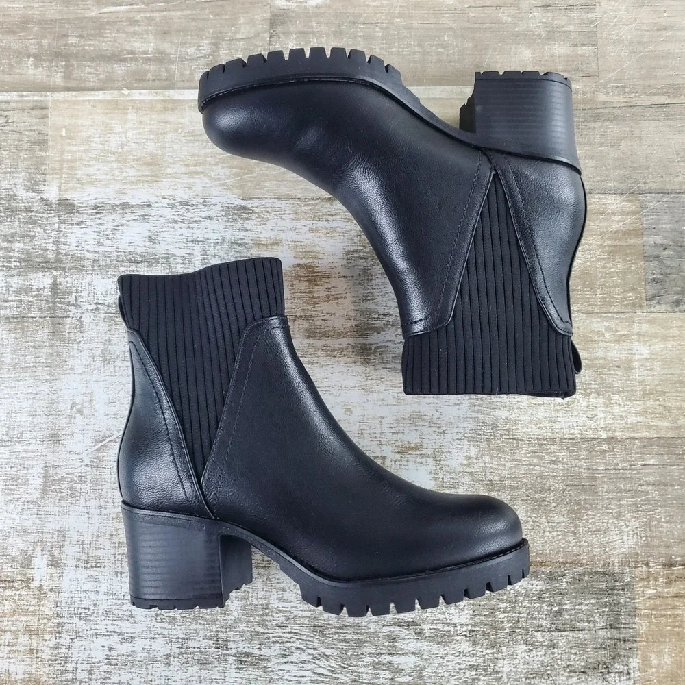 MIA Jasper Womens Lug Ankle Boots Sz 7.5 M Black Leather Ribbed Knit Cushioned